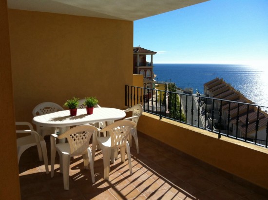 Aangeboden 6 pers. Appartement aan ZEE! Costa del Sol Spanje met uniek uitzicht.