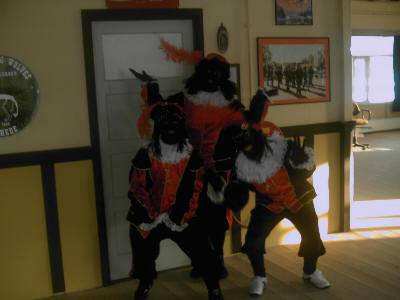 Sinterklaas en drie pieten