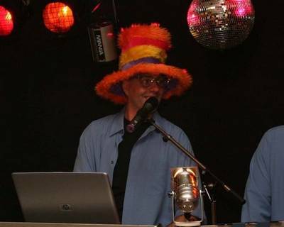 Feest dj/zanger/entertainer Ronald