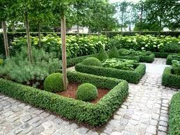 Tuinman/sierbestrater gezocht?