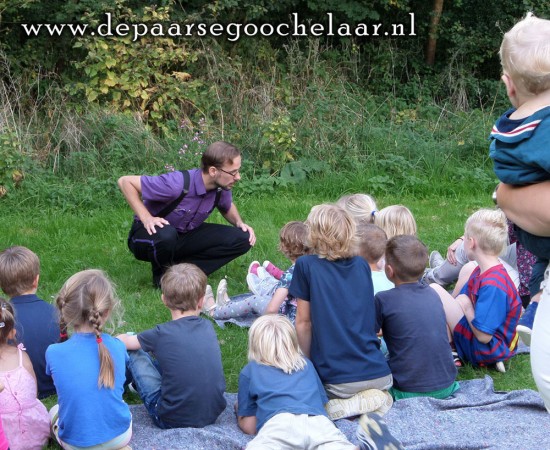 Schoolvoorstelling door Quintus de paarse goochelaar — foto 1