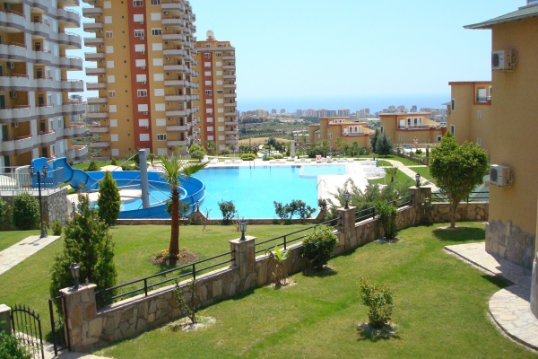 App aan de Turkse Riviera ( Mahmutlar )