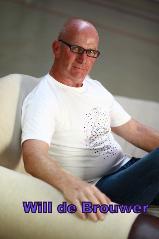 Zanger entertainer voor al uw feestjes of andere gelegenheden