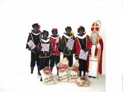 Sinterklaas en 2 Pieten