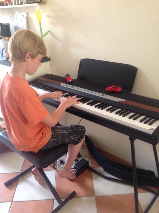 Huur een digitale piano. Yamaha, Roland of Korg. Dagverhuur mogelijk. — foto 2