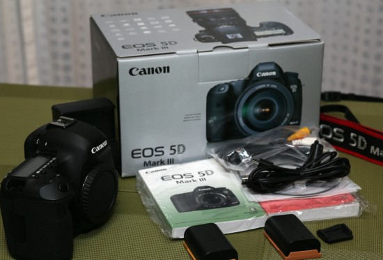 Brand New Canon EOS 5D Mark III DSLR-Kamera für Verkauf — foto 2