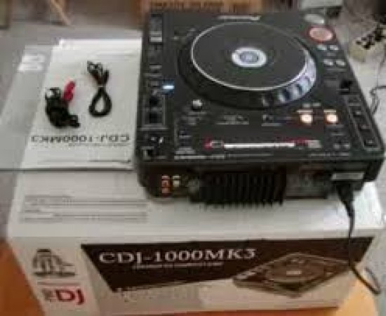 Selling New: Korg PA800 PRO ARRANGE , PIONEER CDJ-1000 MK2 PLAYER — foto 2