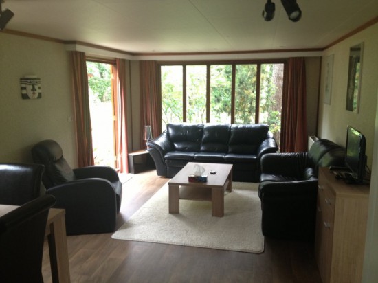 Gemeubileerd appartement, ruim en twee slaapkamers 400€ — foto 2