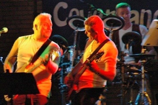 Coverband GEAR Feestband uit Kollum — foto 2