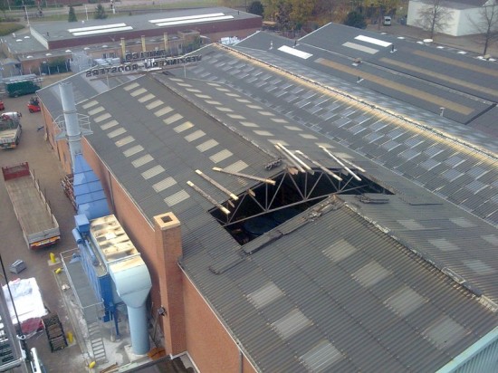 Is uw dak toe aan nieuwe dakbedekking? Of heeft u dringend een dakdekker nodig voor een dakreparatie — foto 2