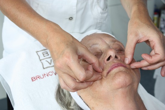 Bindweefselmassage in Vught — foto 2