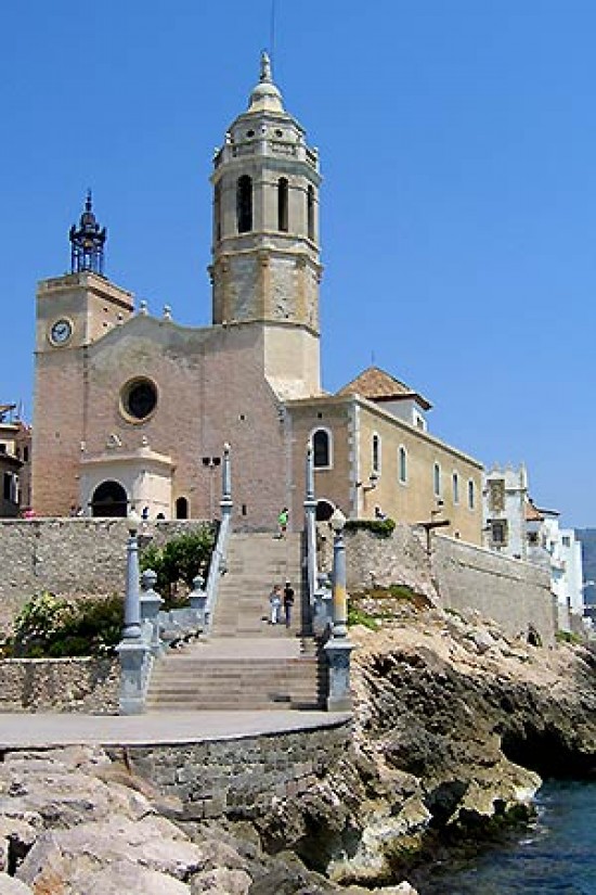 Meer als 40 appartementen en villa's in SITGES en omgeving. — foto 2
