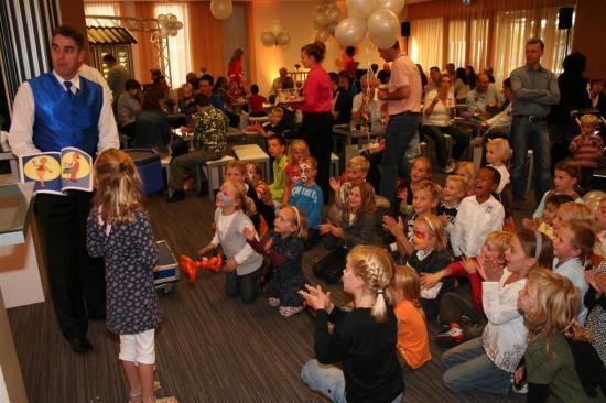 Goochelen en ballonnen in een complete kindershow met plezier voor iedereen! — foto 3