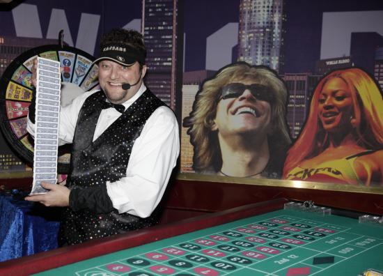 FUN Casino met magic, entertainment en goochelen voor uw feest of bruiloft! — foto 3