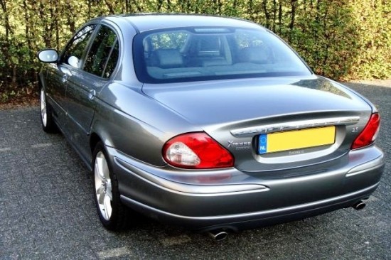 Wij zijn gespecialiseerd in Detailen & Reconditioneren van personen auto´s, motoren en lichte vracht — foto 3