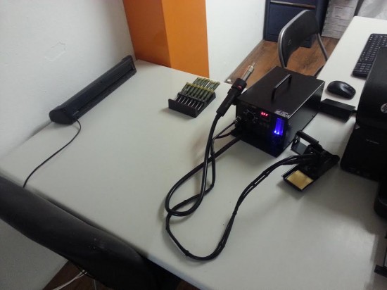 Barst in het scherm van uw mobiele smartphone of tablet. We fix it. Mobile-Repair Zoetermeer — foto 3