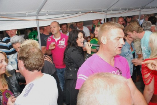 Essiesound Classic rock .Een ervaren zangeres & Entertainer! — foto 3