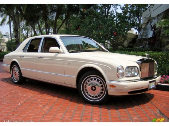 TROUWAUTO WITTE ROLLS-ROYCE SILVER CLOUD TE HUUR TROUWVERVOER HUREN VERHUUR — foto 3