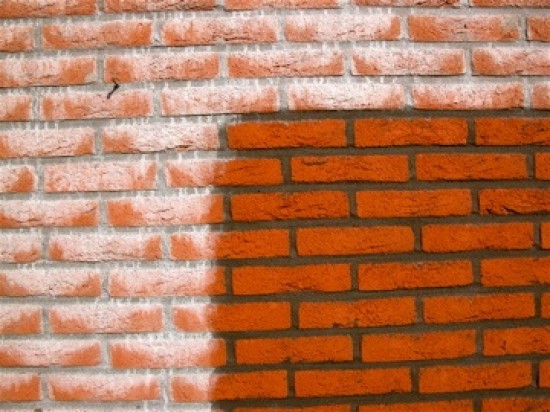 Gevel reinigen: Graffiti, mos of cement verwijderen van uw gevel — foto 3