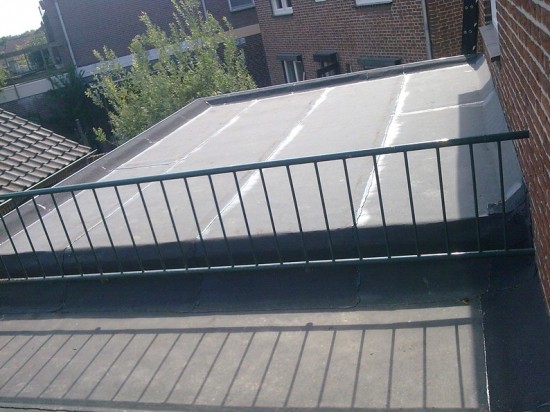 Is uw dak toe aan nieuwe dakbedekking? Of heeft u dringend een dakdekker nodig voor een dakreparatie — foto 3