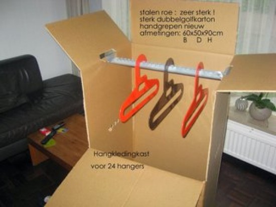Verhuisdozen inpakpapier plakband noppenfolie — foto 3
