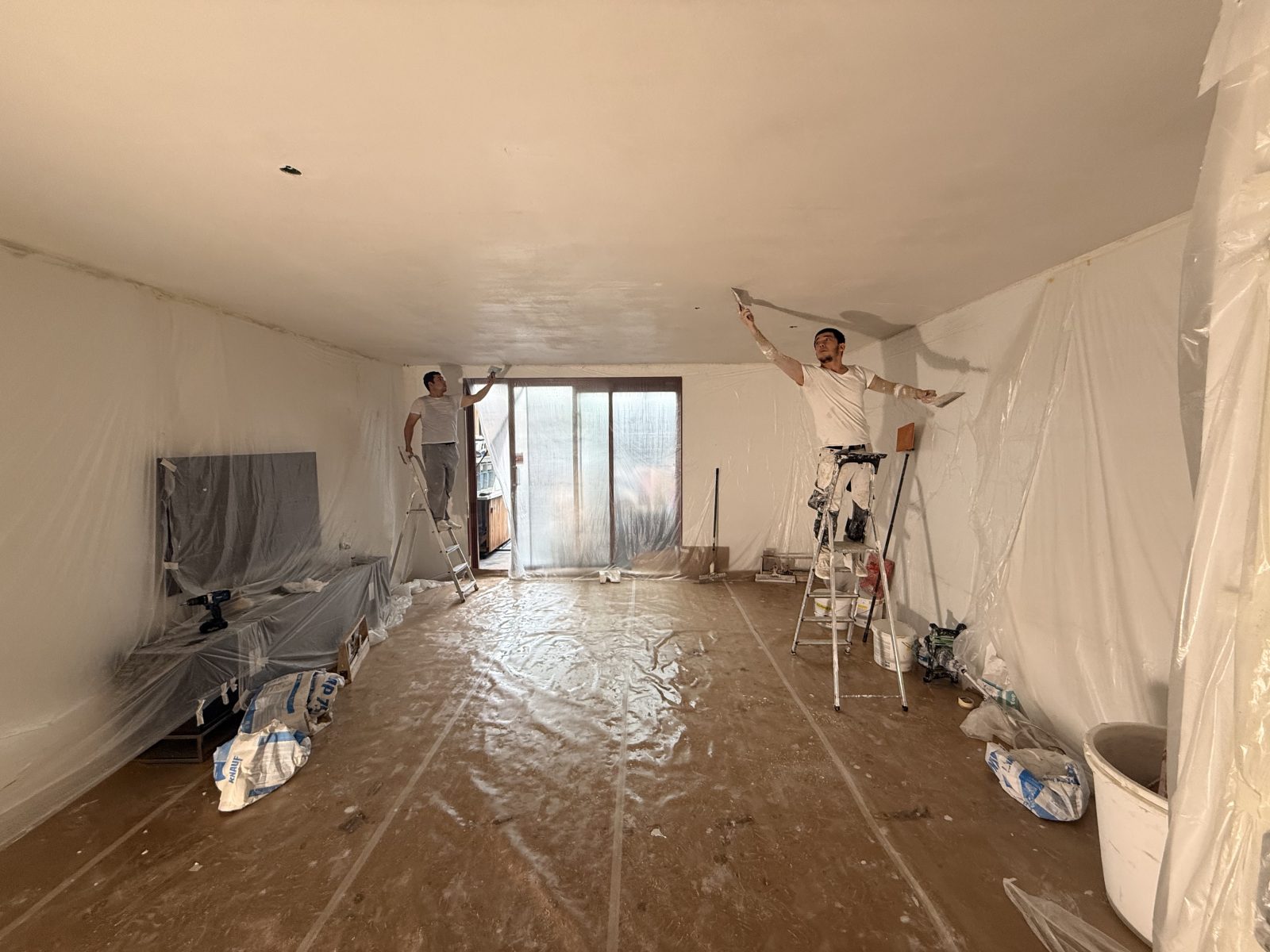 Stukadoor | Strakke muren en plafonds | Heel Nederland — foto 3