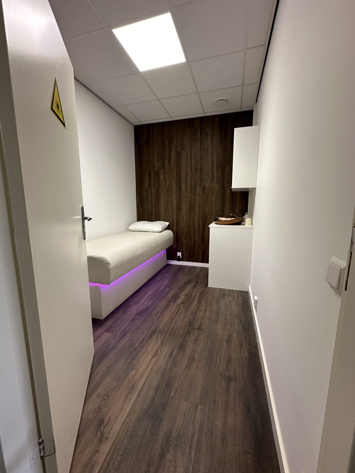 Behandelkamer in Amsterdam gratis parkeren voor de deur — foto 3