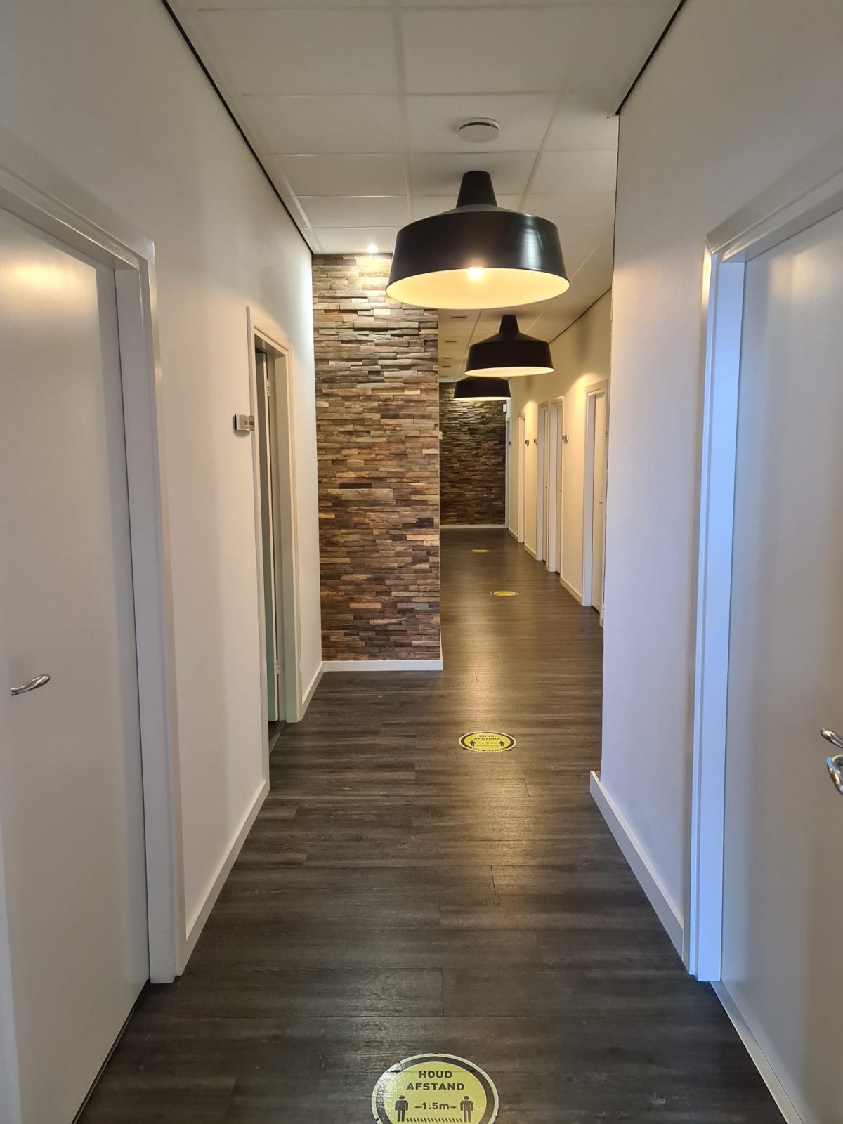 Behandelkamer in Amsterdam gratis parkeren voor de deur — foto 4