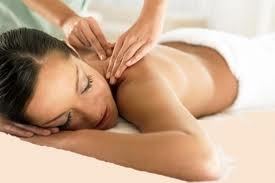 Heerlijk even relaxen en tot rust komen met een ontspanningsmassage bij BabyMama Massage