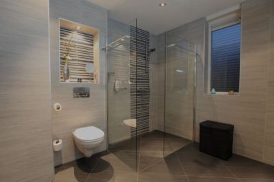 Installeren badkamer en/of toilet