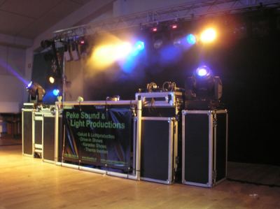 Geluid/ licht en DJ verzoring voor al uw feesten