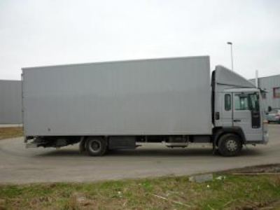 SCHUMANS-MOVERS DE BUDGETVERHUIZER+VERVOERDER UIT BEEK